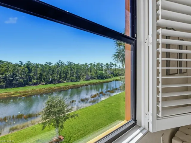 9590 Trevi Ct 5338, Naples, Florida 34113