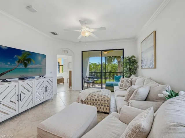 9590 Trevi Ct 5338, Naples, Florida 34113