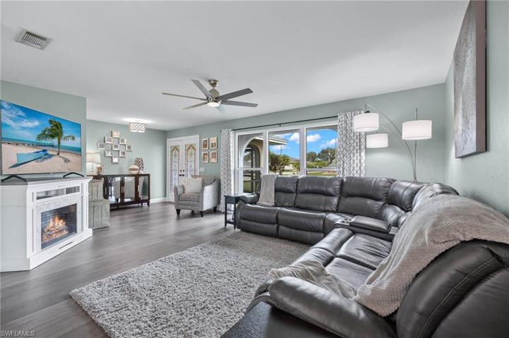 432 SW 33rd TER, CAPE CORAL FL 33914