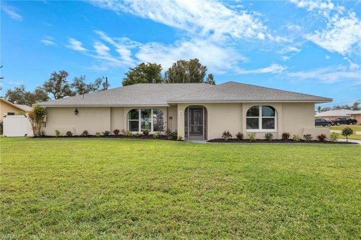 432 SW 33rd TER, CAPE CORAL FL 33914