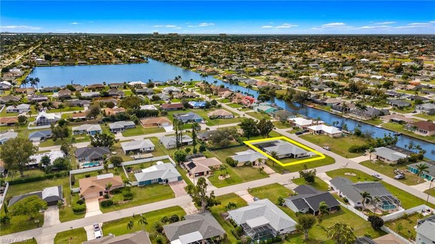 432 SW 33rd TER, CAPE CORAL FL 33914