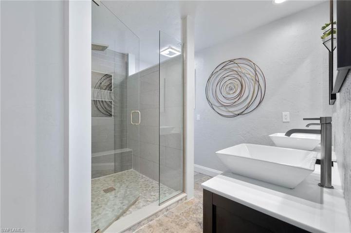 432 SW 33rd TER, CAPE CORAL FL 33914