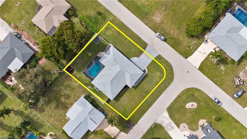 432 SW 33rd TER, CAPE CORAL FL 33914