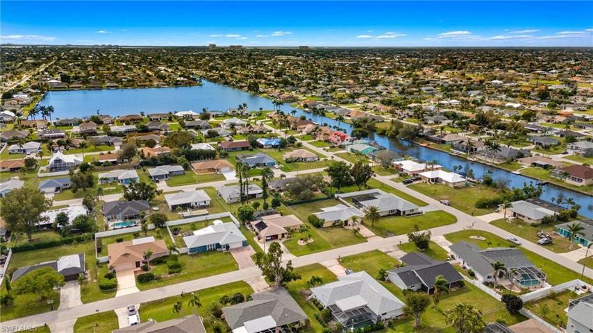 432 SW 33rd TER, CAPE CORAL FL 33914