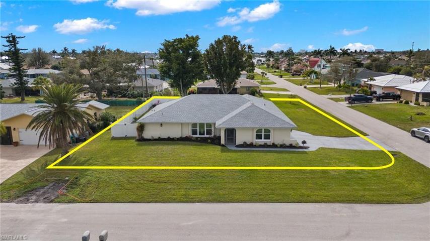 432 SW 33rd TER, CAPE CORAL FL 33914