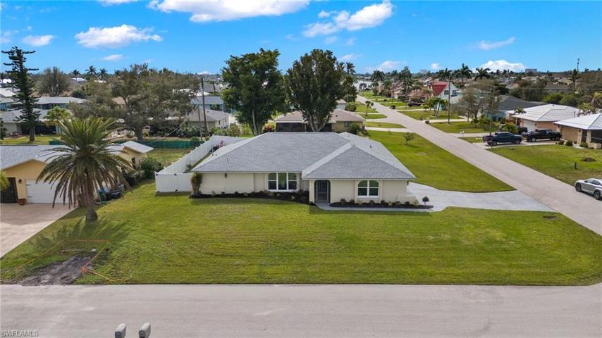 432 SW 33rd TER, CAPE CORAL FL 33914