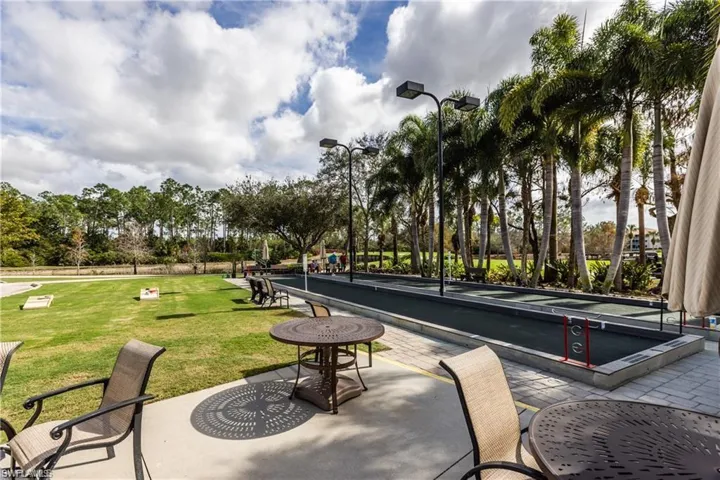 BOCCE COURYS
