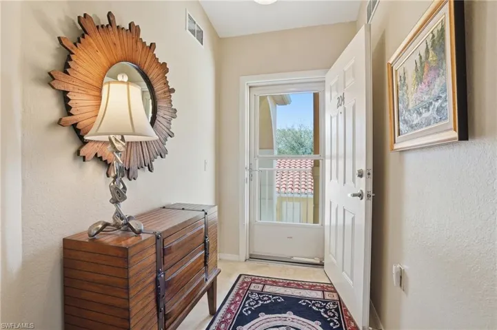 The entry to YOUR Florida retreat.