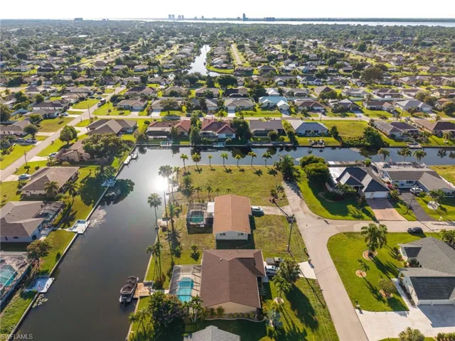 1939 5th Ter, Cape Coral, Florida 33990