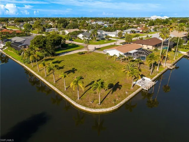 1939 5th Ter, Cape Coral, Florida 33990