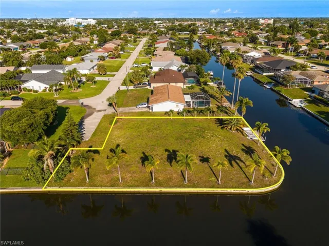 1939 5th Ter, Cape Coral, Florida 33990