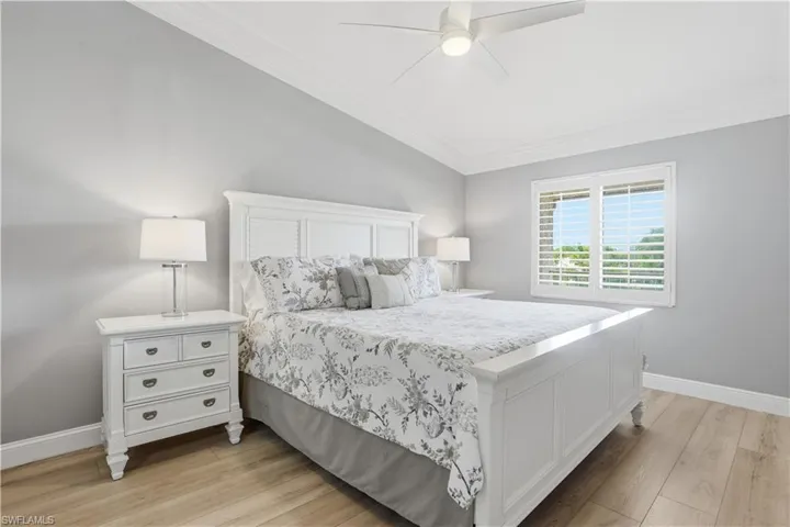 7360 Glenmoor Ln 304, Naples, Florida 34104