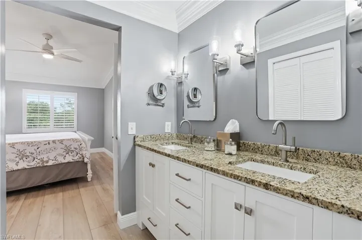 7360 Glenmoor Ln 304, Naples, Florida 34104