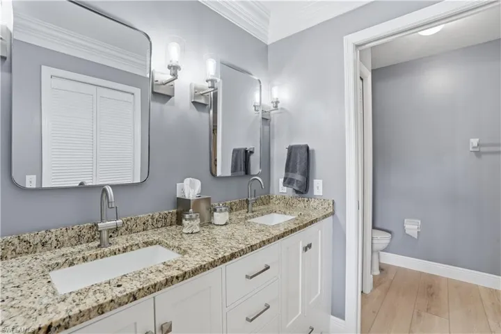 7360 Glenmoor Ln 304, Naples, Florida 34104