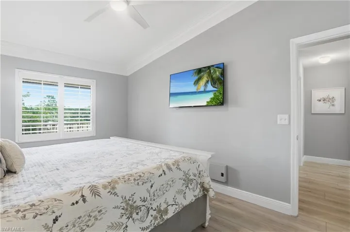 7360 Glenmoor Ln 304, Naples, Florida 34104