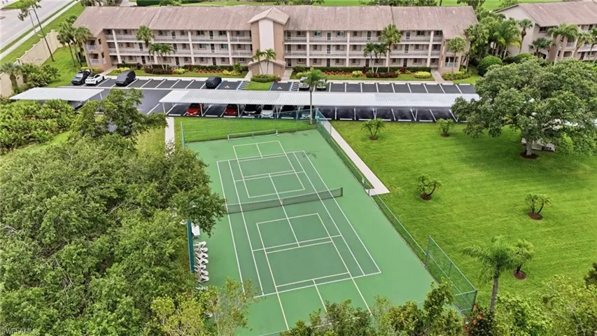 7360 Glenmoor Ln 304, Naples, Florida 34104