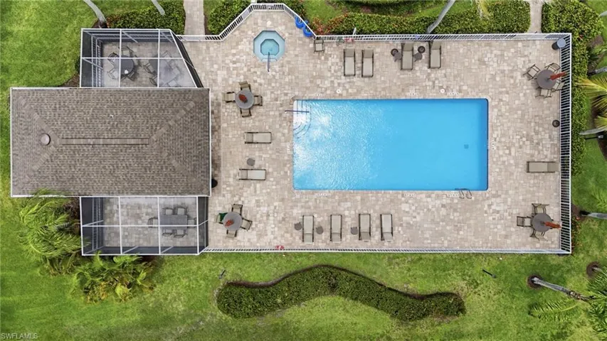 7360 Glenmoor Ln 304, Naples, Florida 34104