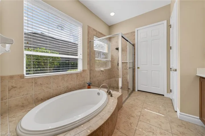 13431  Sabal Pointe  DR, Fort Myers, FL 33905