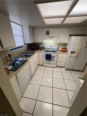 7582-7586 Carrier Rd, Fort Myers, Florida 33967