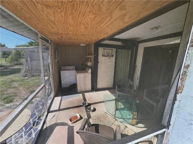 7582-7586 Carrier Rd, Fort Myers, Florida 33967