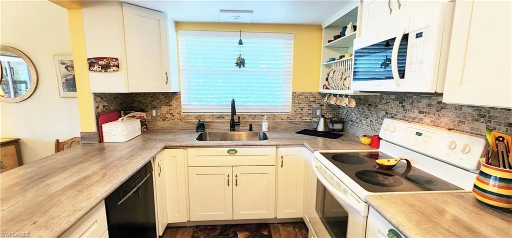 109 Georgetown Blvd 109, Naples, Florida 34112