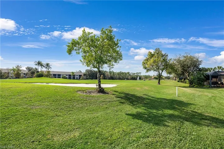 8230  Naples Heritage  DR, Naples, FL 34112