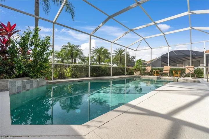 8230  Naples Heritage  DR, Naples, FL 34112