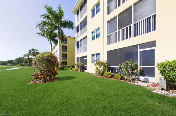 View of apartment building / complex