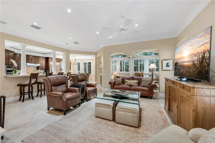 645 Via Mezner 804, Naples, Florida 34108