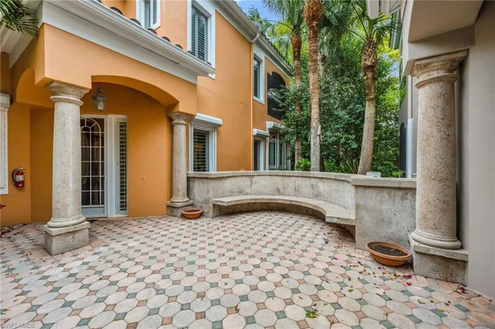 645 Via Mezner 804, Naples, Florida 34108