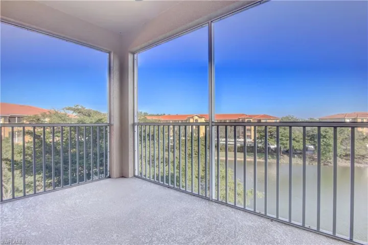 8310  Whiskey Preserve  CIR, Fort Myers, FL 33919