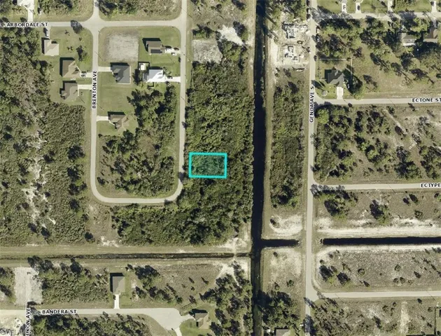 1042  Brenton  AVE, Lehigh Acres, FL 33974