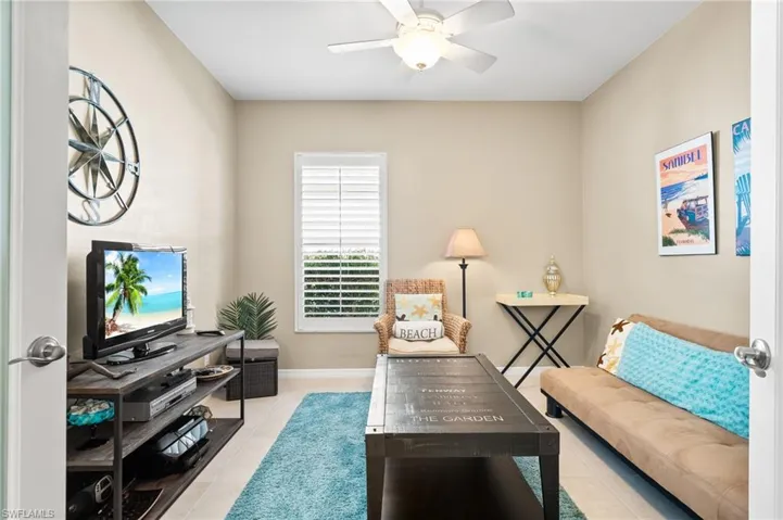 Den/office/reading room. So many choices!