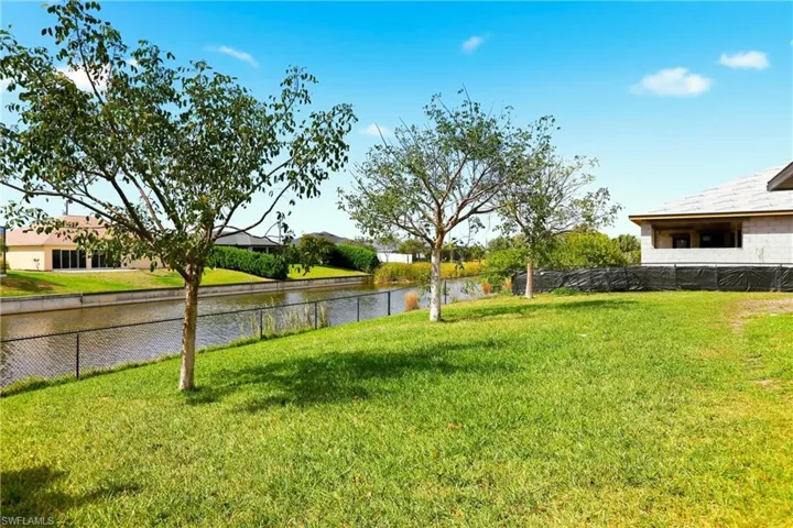 3516 Sw 8th Pl, Cape Coral, Florida 33914