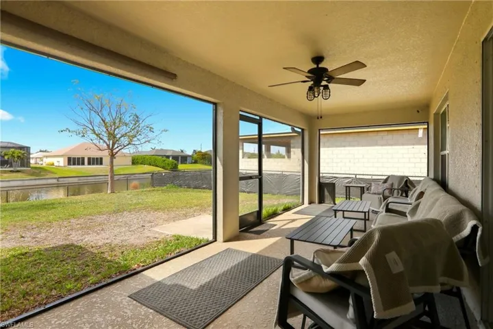 3516 Sw 8th Pl, Cape Coral, Florida 33914