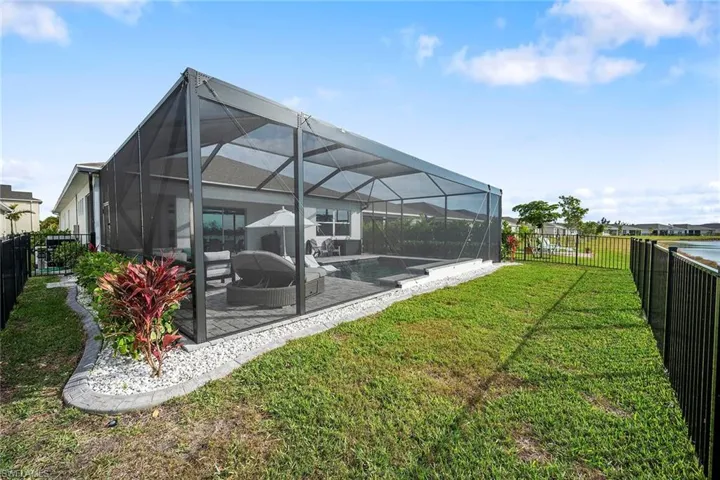 934  Stonewater Lake  TER, Cape Coral, FL 33993
