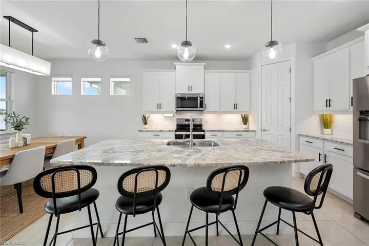 934  Stonewater Lake  TER, Cape Coral, FL 33993