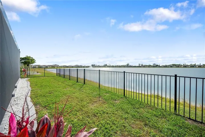 934  Stonewater Lake  TER, Cape Coral, FL 33993