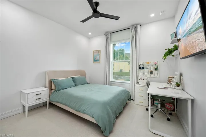 934  Stonewater Lake  TER, Cape Coral, FL 33993