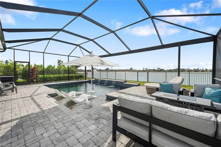 934  Stonewater Lake  TER, Cape Coral, FL 33993