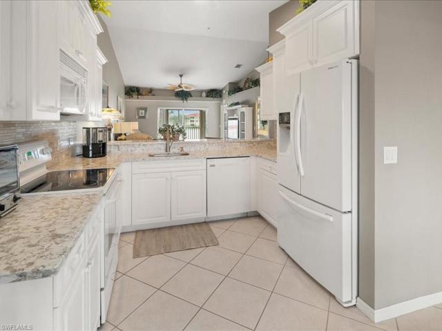 Kitchen w/ Quartz Counters