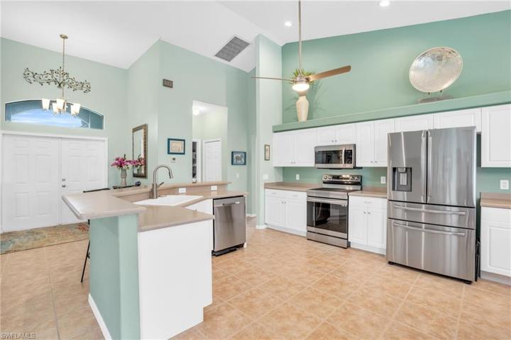 1434 NW 38th PL, CAPE CORAL FL 33993