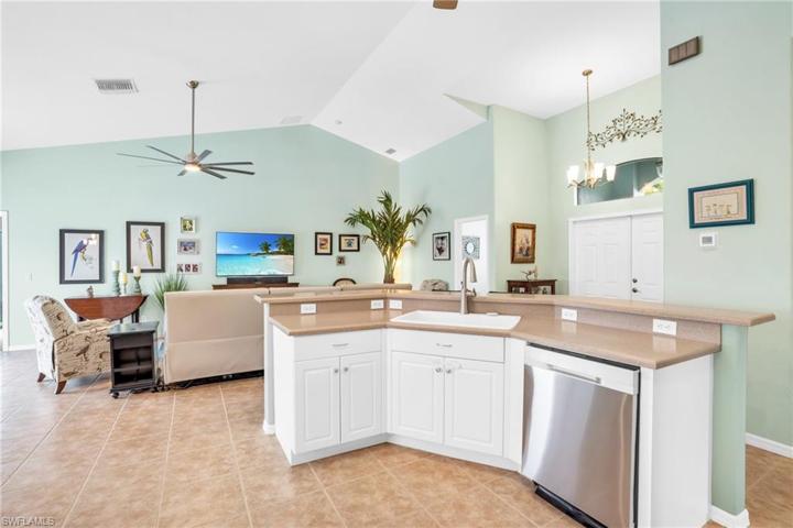 1434 NW 38th PL, CAPE CORAL FL 33993