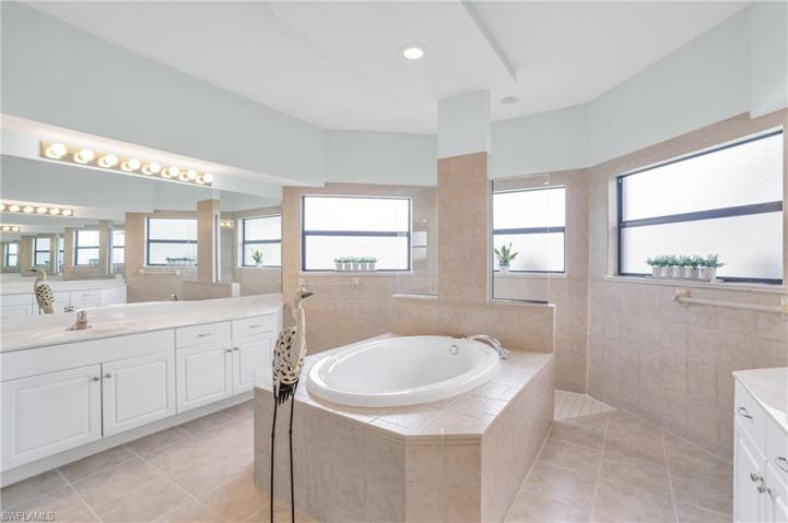 1434 NW 38th PL, CAPE CORAL FL 33993
