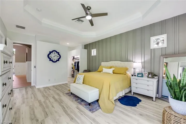 16221 Parque Ln, Naples, Florida 34110