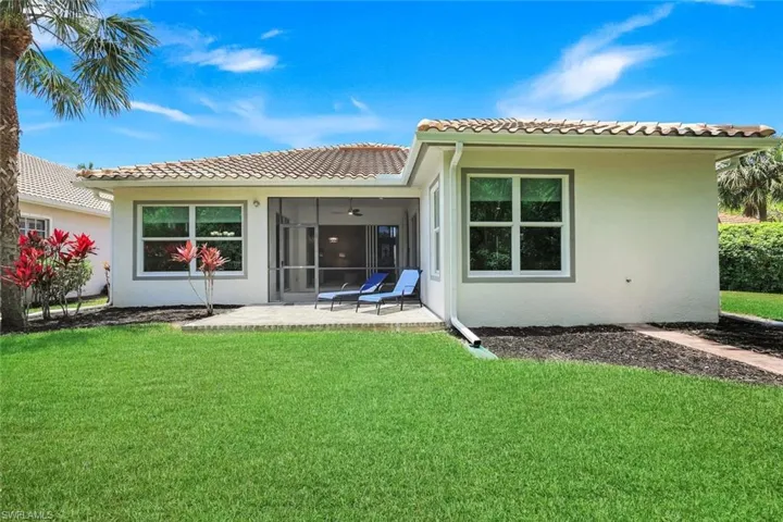 16221 Parque Ln, Naples, Florida 34110
