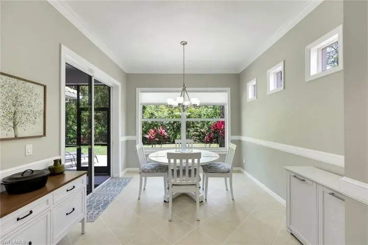 16221 Parque Ln, Naples, Florida 34110