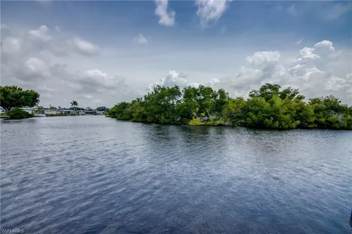1294  Thompson  ST, North Fort Myers, FL 33903