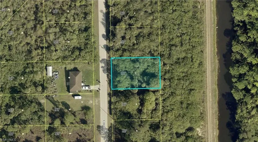 449 Naples Ave S, Lehigh Acres, Florida 33974