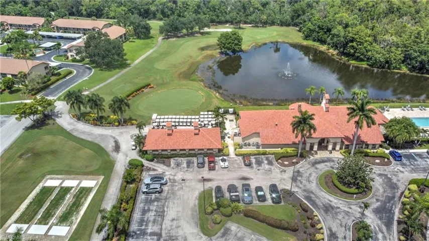 Cross Creek CC Clubhouse